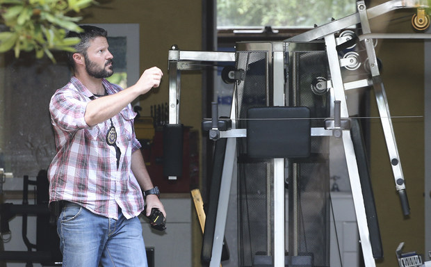 Razia v dome údajného tvorcu Bitcoinu: Tip mohol prísť aj od novinárov Razia v dome údajného tvorcu Bitcoinu: Tip mohol prísť aj od novinárov