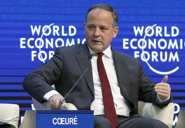 Bank�r varuje: Projekt eur�pskej meny oslabuje, ECB nezm��e ni�