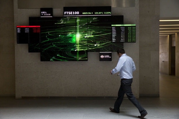 HSBC: Naši traderi telefonovať môžu HSBC: Naši traderi telefonovať môžu