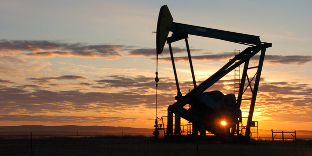 Makroekonomika 2016: Štvorstranná minca Makroekonomika 2016: Štvorstranná minca