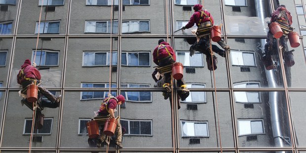 Štyri lekcie, ktoré by o peniazoch malo vedieť každé dieťa Štyri lekcie, ktoré by o peniazoch malo vedieť každé dieťa