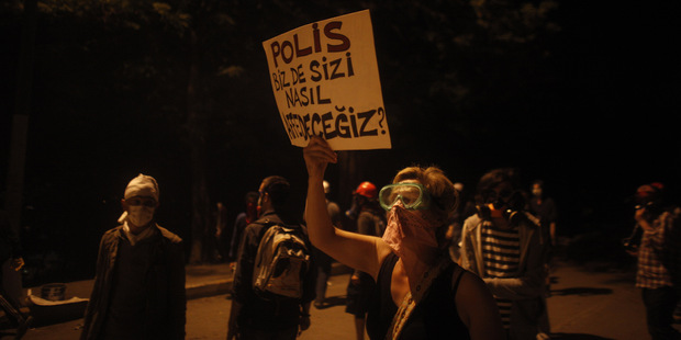 Tureck� jar 2013: Atmosf�ra v krajine vysn�vanej dovolenky hustne