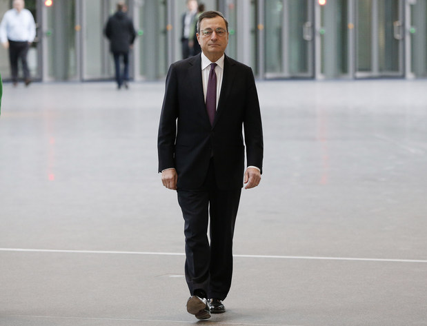 Pou�enie z recesie pod�a The Economist: Vl�dy, mus�te si vybra�  doteraz nezn�me cesty napredovania