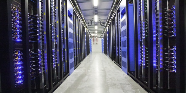 IT k�efty 21. storo�ia: Vl�dy kupuj� od hackerov �softv�rov� diery�