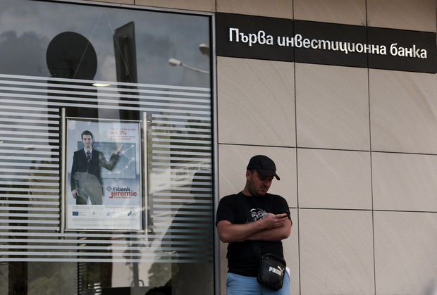 Bankov� panika v Bulharsku: �udia sa boja o peniaze, �dajne ide o cielen� �tok