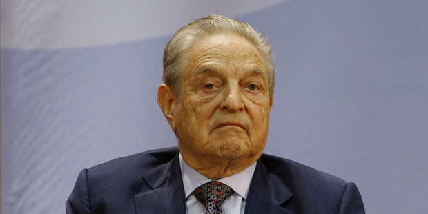 Spr�vy z Davosu: Soros o�ak�va tvrd� ��nskej prist�tie