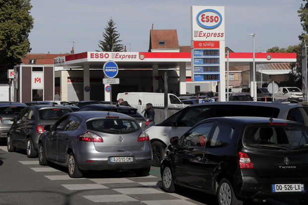 Nobelova cena za ekon�miu za rok 2022, nedostatok benz�nu a sebanapl�uj�ce sa proroctv�