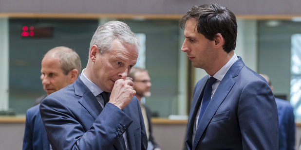 Franc�zsky minister financi�, Bruno Le Maire (v�avo) a holandsk� minister financi�  Wopke Hoekstra 