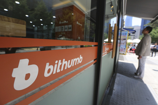 Zlato je m�tve: Miliard�ri vs�dzaj� na bitcoiny