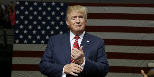 Cena za rasistick� v�roky: Miliard�r Trump predal Miss Universe