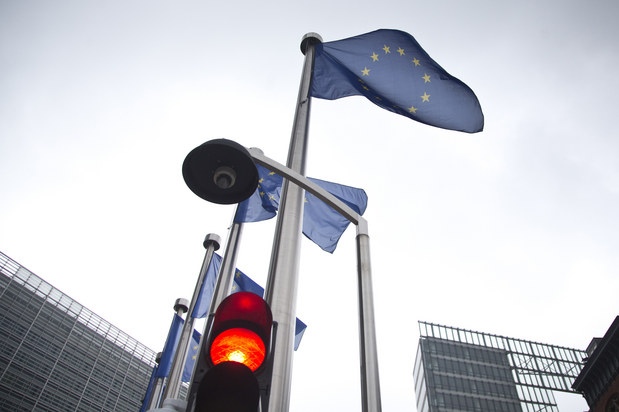 Z�pas Brexit o�ami top ekon�mov skon�il rem�zou: Na jednej strane katastrofa a utrpenie, na druhej �iadna pohroma  