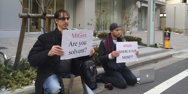 �a�k� �der: K���ov� bitcoinov� burza Mt. Gox zmizla, ostatn� sa od nej di�tancuj�