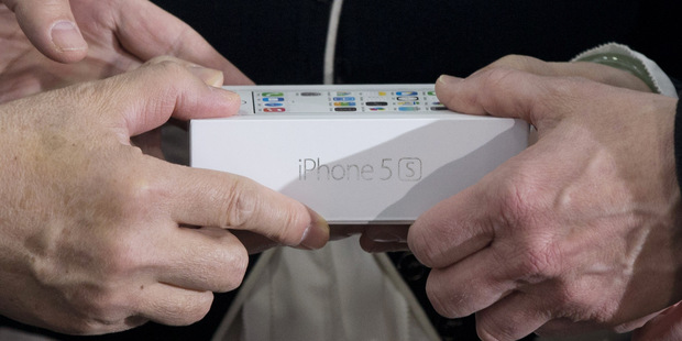 Apple m� v hotovosti takmer 160 mili�rd dol�rov, �o by si za ne mohla k�pi�?
