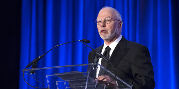 Pre�o sa miliard�r Singer m�li, ak tvrd�, �e u� tu m�me hyperinfl�ciu