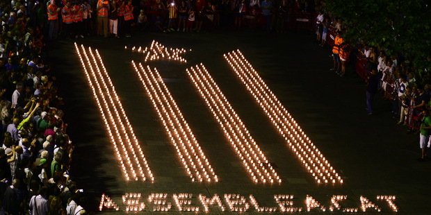 E� varuje Katal�ncov: Vyhl�site nez�vislos� a p�jdete von!