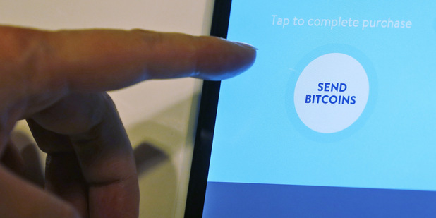 Zlato či Bitcoiny: Ktorý prístav je bezpečnejší, pre koho a kedy Zlato či Bitcoiny: Ktorý prístav je bezpečnejší, pre koho a kedy