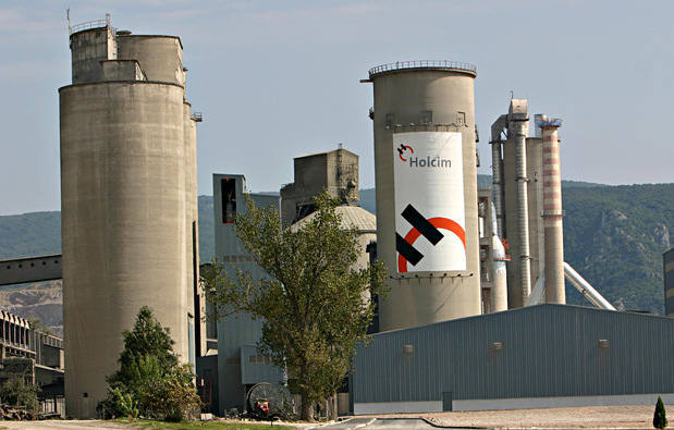 Vznik� najv��� v�robca cementu na svete