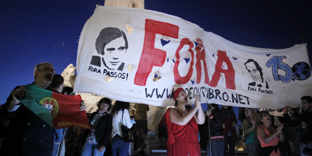 Portugalsko v kr�ze, o�ak�vaj� sa pred�asn� vo�by