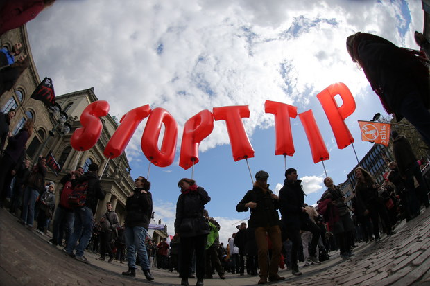V �om je TTIP nebezpe�n�: Podivuhodn� katastrofa menom globaliz�cia