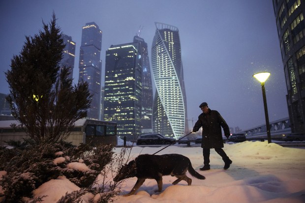 N�kupy v Rusku zhltn� polovicu v�platy: Zave�te potravinov� l�stky!