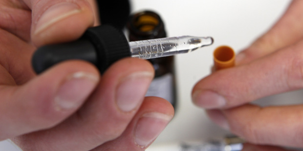 Elektronick�m cigaret�m sa presadi� nedar�, E� zatia� ich predaj nereguluje