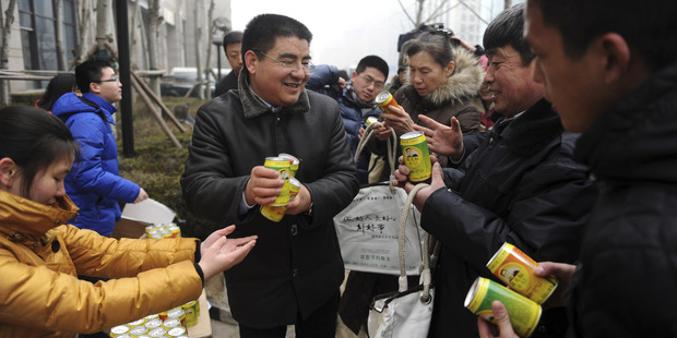 Extravagantn� miliard�r: Najsk�r k�efty s �ist�m vzduchom, teraz chce americk� noviny dosta� do ��ny