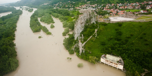 Pois�ovne u� registruj� hl�senia �k�d sp�soben�ch povod�ami a z�plavami