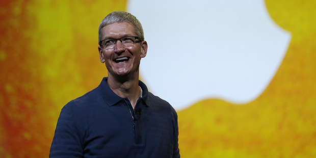 Anonym vydra�il posedenie pri k�ve s ��fom Applu za 610 000 USD