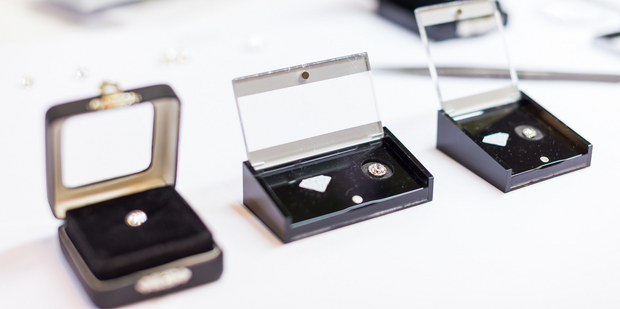 Diamanty, ako bezpe�n� pr�stav: Kde ich z�ska� a na �o si da� pozor