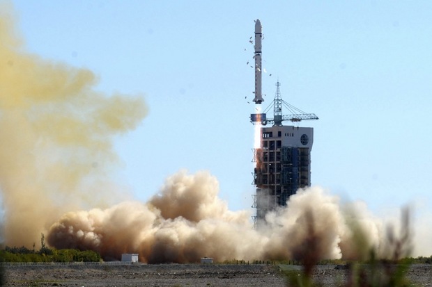 Čína vyslala do vesmíru druhý satelit vyrobený pre Venezuelu, štart vysielala venezuelská televízia v noci na sobotu 29. septembra 2012.