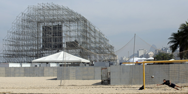 Custo Brasil: Ekonomiku potiahne pivo aj hodinový hotel Custo Brasil: Ekonomiku potiahne pivo aj hodinový hotel