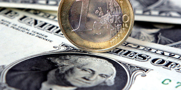 Ako hlboko klesne euro?