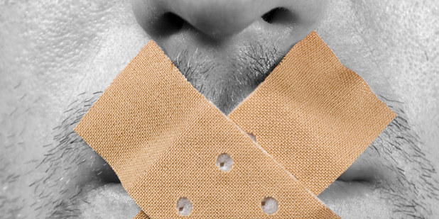 Evolučný biológ: Ľudia sa začali rozprávať, pretože potrebovali obchodne vyjednávať Evolučný biológ: Ľudia sa začali rozprávať, pretože potrebovali obchodne vyjednávať