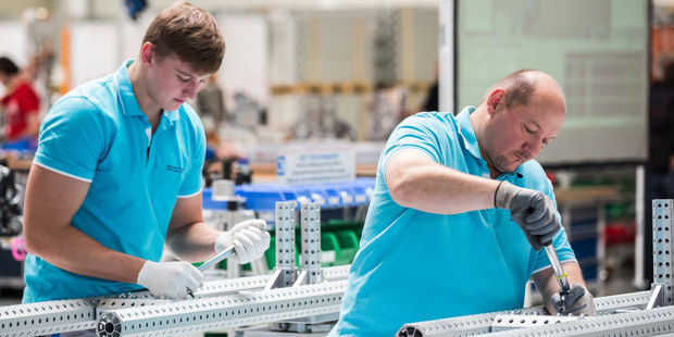 OECD zmerala pohodu na pracovisku: Slovensko je na tom dosť mizerne OECD zmerala pohodu na pracovisku: Slovensko je na tom dosť mizerne