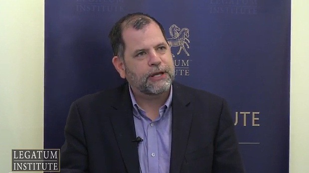 Za ekonomickú stagnáciu môže nedostatok veľkých vojen Za ekonomickú stagnáciu môže nedostatok veľkých vojen