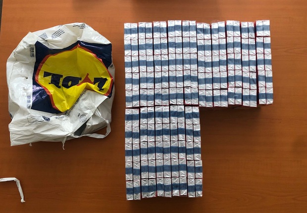 Pand�mia a faj�enie: Ako ovplyv�uje cena tabaku jeho spotrebu pri ekonomickom raste a pri poklese