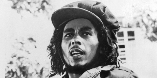 Rodinn� biznis postaven� na zvu�nom mene hudobn�ka: Ke� Bob Marley, tak leg�lna mari�ka