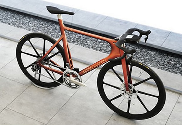 Drah� kon��ek: P� mimoriadnych bicyklov nielen na �portovanie