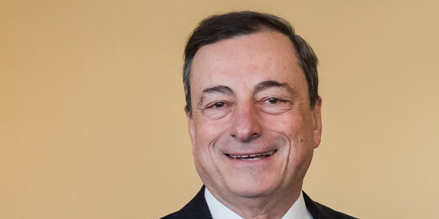 Vesel� Vianoce, vojna skon�ila, aspo� pre Draghiho a Euro