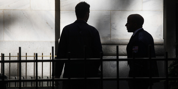 Slovensko m� dvoch bank�rov s mili�nov�mi platmi