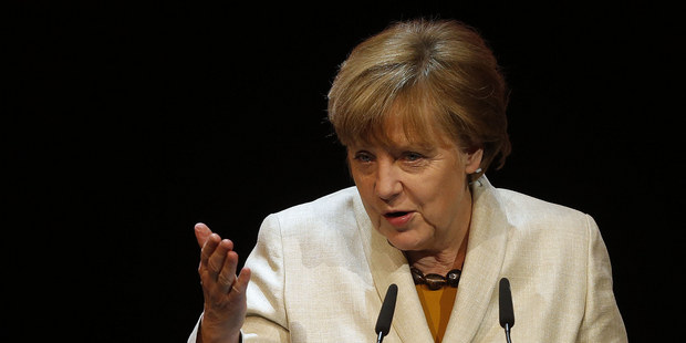 Zvýšili vám plat? Poďakujte sa za to politikom! Zvýšili vám plat? Poďakujte sa za to politikom!