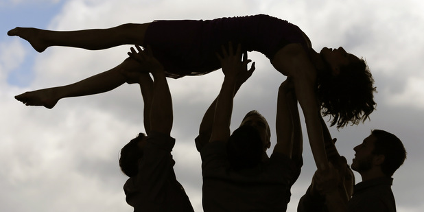 Spr�va o konci recesie: �o sa skr�va za eur�pskym o�iven�m