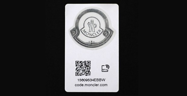 Čipom proti falzifikátom: Telefónom zistíte, či je kúpený odev pravý Čipom proti falzifikátom: Telefónom zistíte, či je kúpený odev pravý