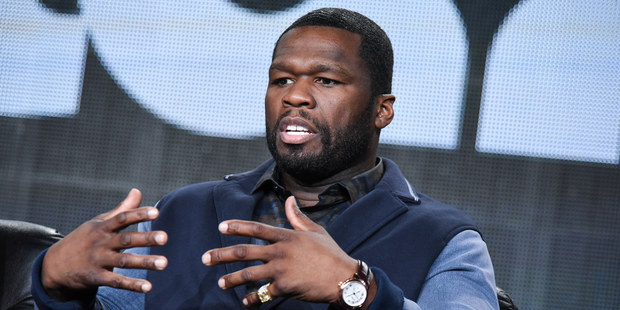 Porno a dlhy: Zn�my raper vyhl�sil osobn� bankrot